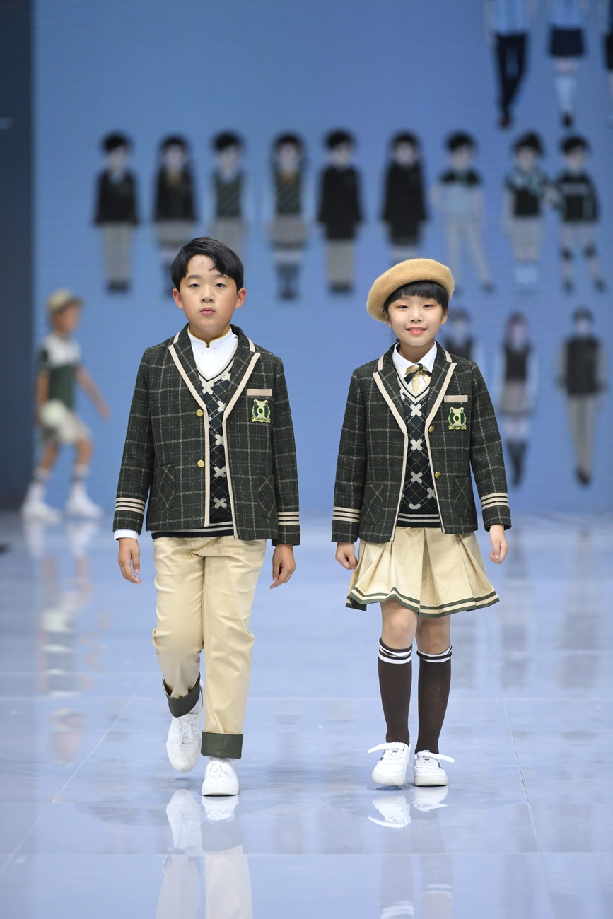 雄安新区中小学学生装（校服）设计邀请赛决赛圆满落幕，鞋帽设计点亮新区学子新风尚